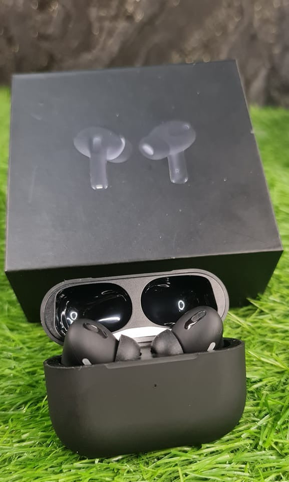 ๐ง Black Pro 2 TWS Earbuds โ Bluetooth 5.1 | Noise Cancelling | Touch Control | Charging Case