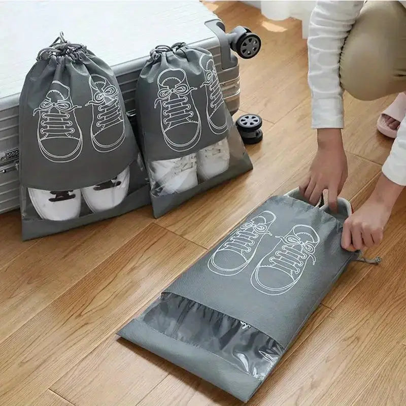 👟 Pack of 1 – Dustproof Shoe Bag for Travel & Home | Lightweight & Reusable – Random Gray Color