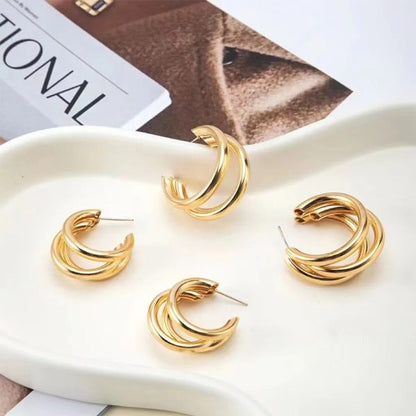 🖤 Punk Oval Hoop Earrings – U-Shaped Geometric Metallic Style for Women ⚡