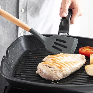 12 Pcs Silicone Cooking Utensil Set – Heat-Resistant, Non-Toxic with Wooden Handles 🍴🧑‍🍳