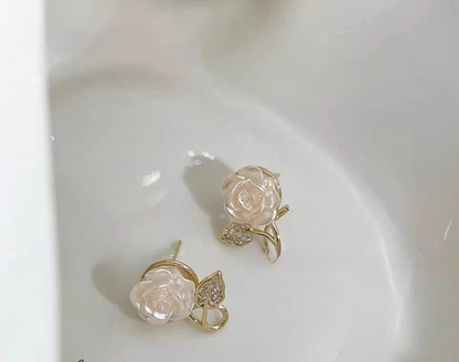 🌸 Flower Leaf Korean Zircon Earrings