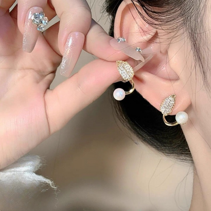 🍃 Beautiful Korean Leaf Pearl Earrings