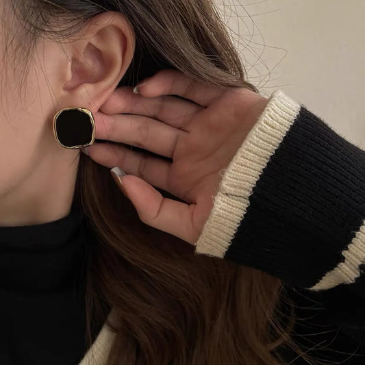 🇫🇷 French Square Earrings – Elegant Irregular Metallic Studs for Women ✨