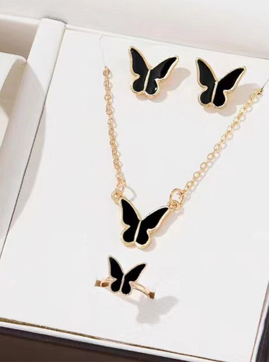 🦋 Butterfly Jewelry Set – Pack of 4 Pieces for Women ✨