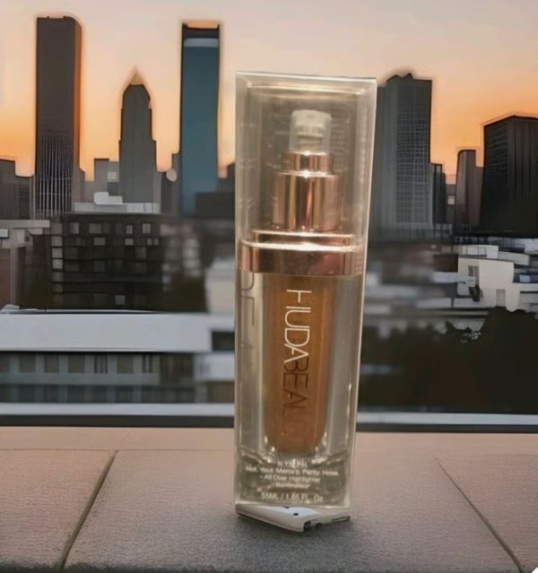✨ Huda Beauty N.Y.M.P.H. All Over Body Highlighter – 35ml