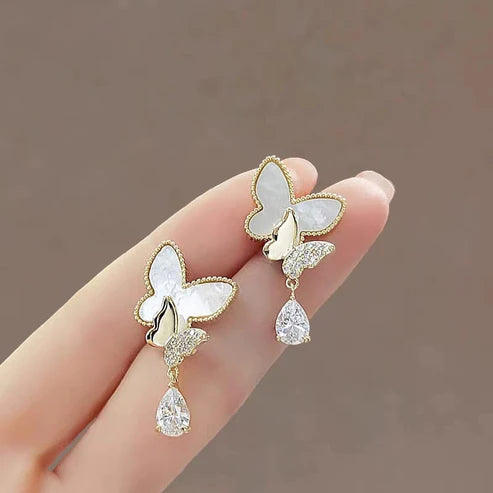 🦋 Double Butterfly Hanging Pearl Earrings